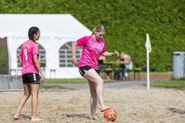 Bild 8 - wBJ/wCJ Beachsoccer Cup